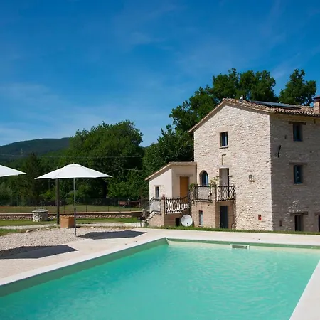 مزرعة للإقامة Agriturismo La Ghita فوسومبرون