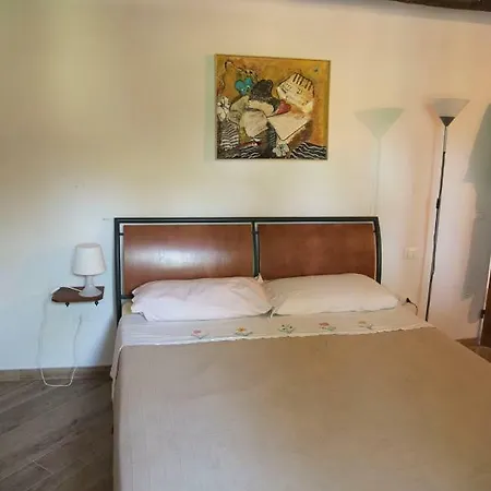 בית חווה Agriturismo La Ghita פוסומברונה