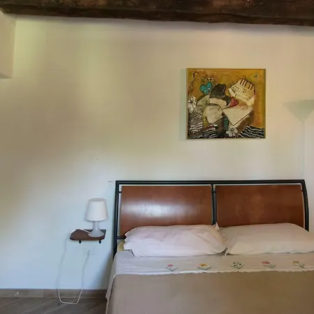 Agriturismo La Ghita مزرعة للإقامة *