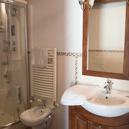 Agriturismo La Ghita * فوسومبرون